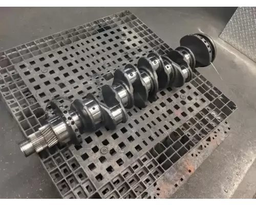 International DT466 Crankshaft