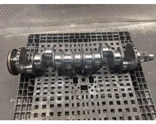 International DT466 Crankshaft