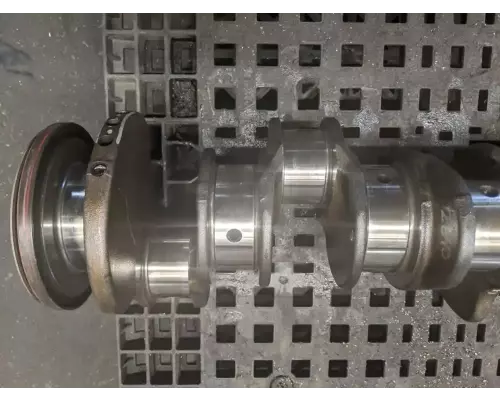 International DT466 Crankshaft