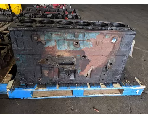 International DT466 Cylinder Block