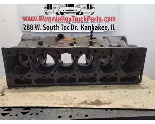 International DT466 Cylinder Block