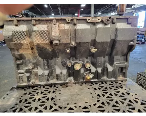 International DT466 Cylinder Block