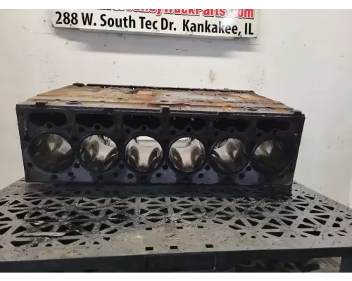 International DT466 Cylinder Block