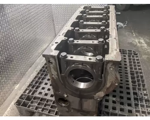 International DT466 Cylinder Block