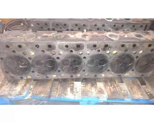 International DT466 Cylinder Head