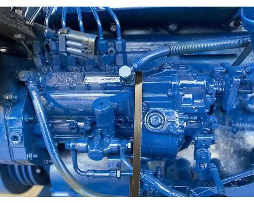 International DT466 Engine Assembly