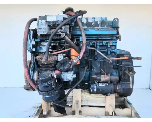 International DT466 Engine Assembly