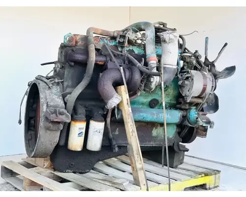 International DT466 Engine Assembly