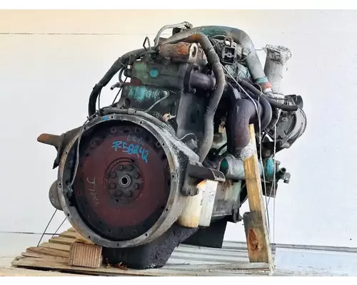International DT466 Engine Assembly