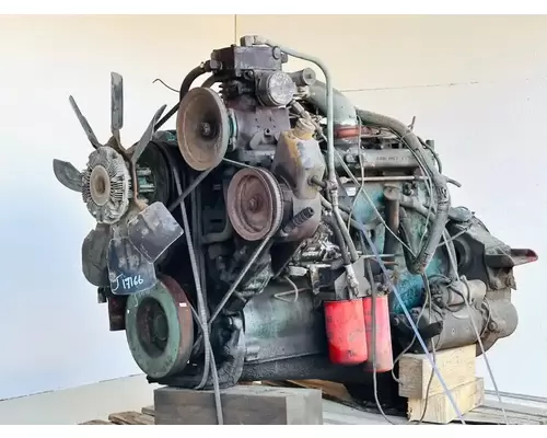 International DT466 Engine Assembly