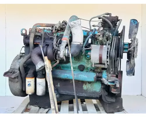 International DT466 Engine Assembly