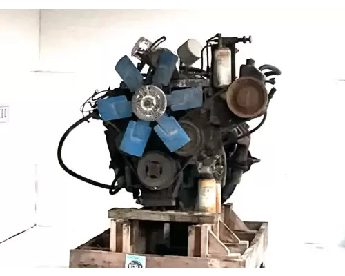 International DT466 Engine Assembly