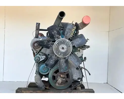 International DT466 Engine Assembly