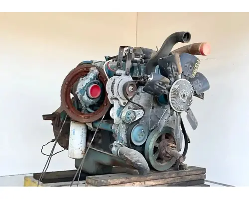 International DT466 Engine Assembly