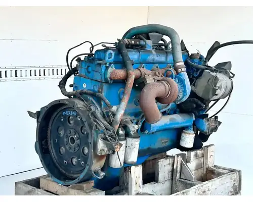 International DT466 Engine Assembly