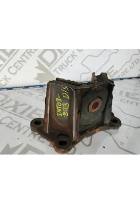 International DT466 Engine Mounts