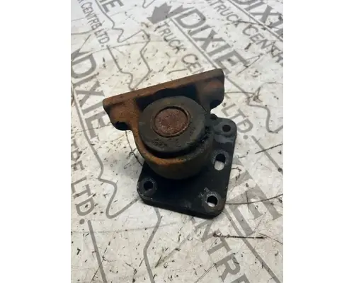 International DT466 Engine Mounts