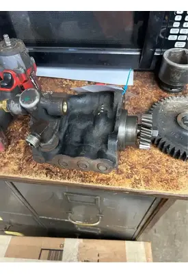 International DT466 Oil Pump