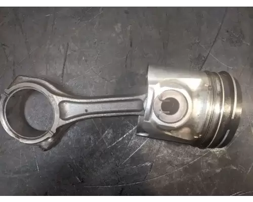 International DT466 Piston