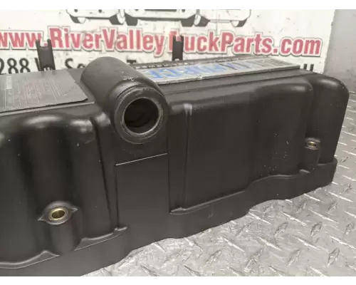 International DT466 Valve Cover