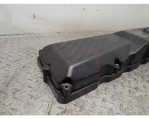 International DT466 Valve Cover