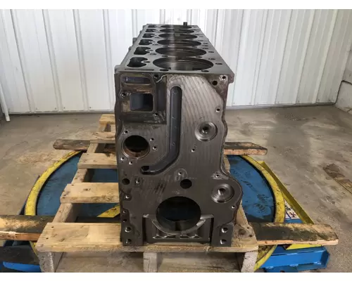 International DT570 Engine Block
