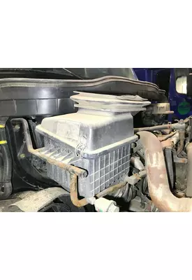 International DURASTAR (4300) Air Cleaner