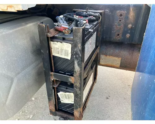 International DURASTAR (4300) Battery Box