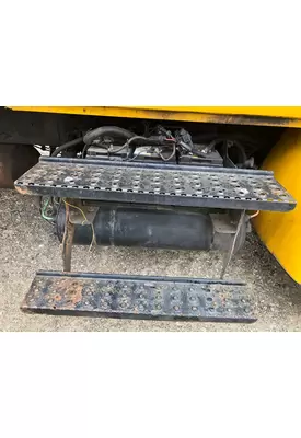 International DURASTAR (4300) Battery Box