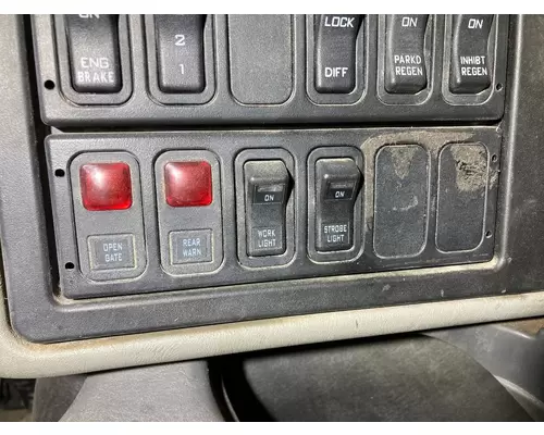 International DURASTAR (4300) Dash Panel