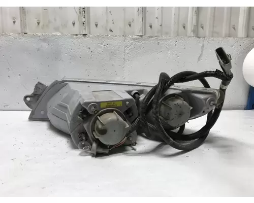 International DURASTAR (4300) Headlamp Assembly