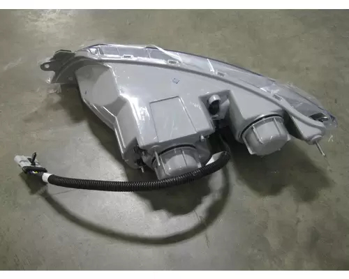 International DURASTAR (4300) Headlamp Assembly