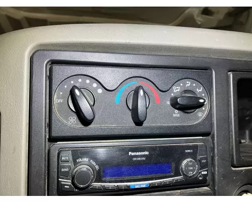 International DURASTAR (4300) Heater & AC Temperature Control