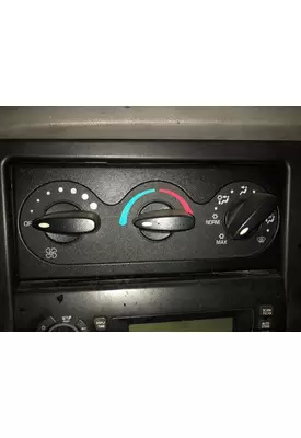 International DURASTAR (4300) Heater & AC Temperature Control