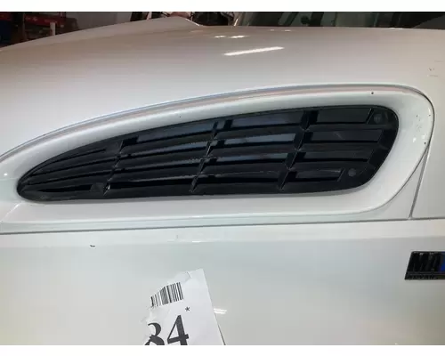 International DURASTAR (4300) Hood Side Vent