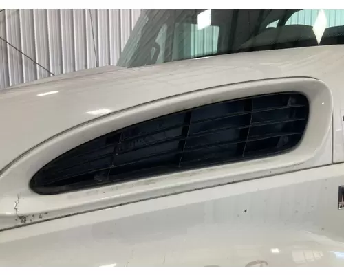 International DURASTAR (4300) Hood Side Vent