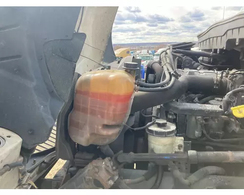 International DURASTAR (4300) Radiator Overflow Bottle  Surge Tank