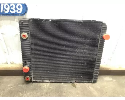 International DURASTAR (4300) Radiator