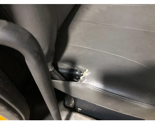 International DURASTAR (4300) Seat (non-Suspension)