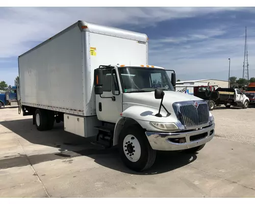 International DURASTAR (4300) Truck