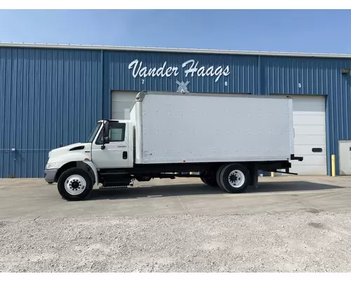 International DURASTAR (4300) Truck