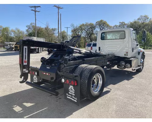 International DURASTAR (4300) Truck