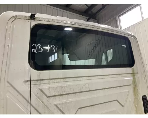 International DURASTAR (4400) Back Glass