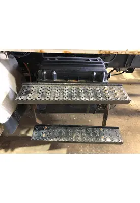 International DURASTAR (4400) Battery Box