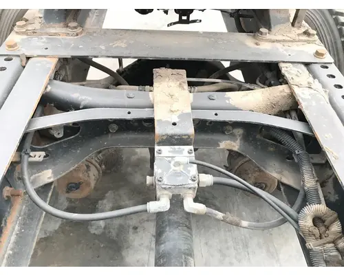International DURASTAR (4400) Crossmember