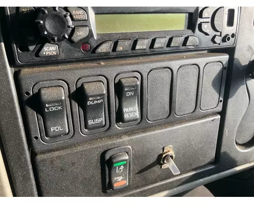 International DURASTAR (4400) Dash Panel