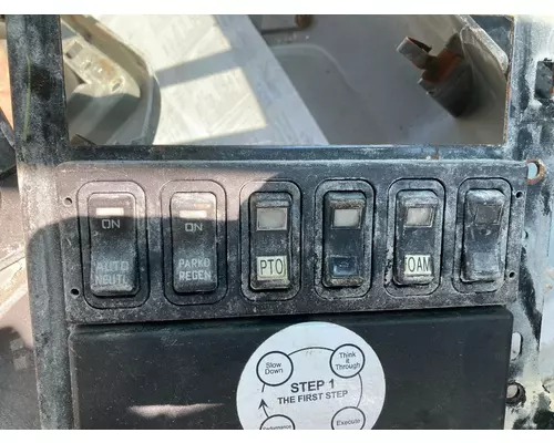 International DURASTAR (4400) Dash Panel