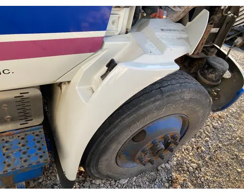 International DURASTAR (4400) Fender