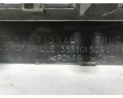 International DURASTAR (4400) Grille
