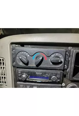 International DURASTAR (4400) Heater & AC Temperature Control